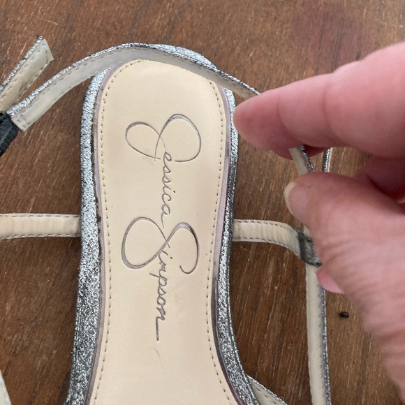 Jessica Simpson pointy toe flats - Picture 2 of 5